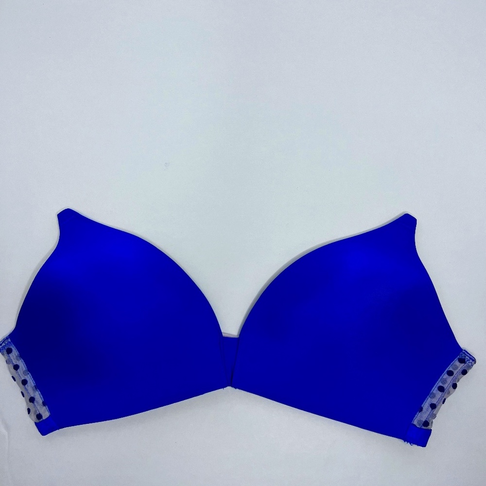 Victoria’s Secret No Wire bra in blue size 34C